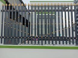 Báo giá làm hàng rào sắt giá rẻ tại Việt Nam